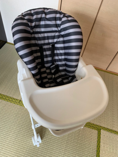 ベビー  ハイローチェア