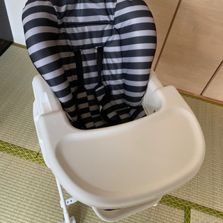 ベビー  ハイローチェア