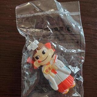 ミニミニペコちゃん人形　70周年　缶の画像