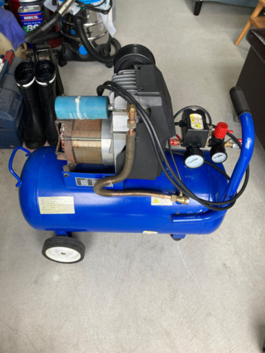 オイルレスエアーコンプレッサー36Lタンク