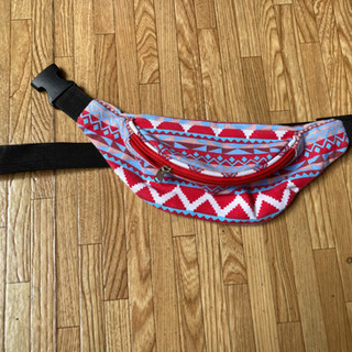 ウエストポーチの画像