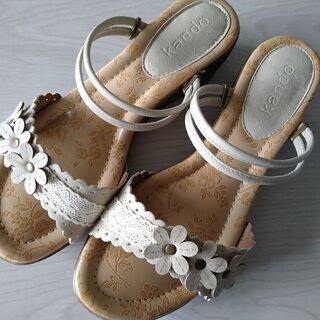 レディースサンダル　４E5E甲高幅広25㎝