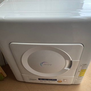 除湿系電気衣類乾燥機　4.0kg Panasonic 2016年製　