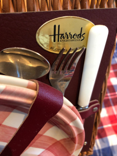 Harrods ハロッズ　ピクニックバスケット　