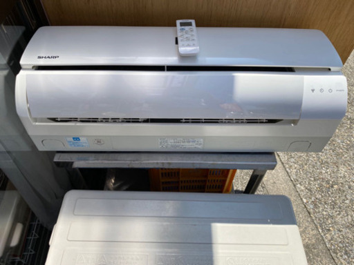 2017年製　シャープ冷房暖房エアコン　木造6畳～