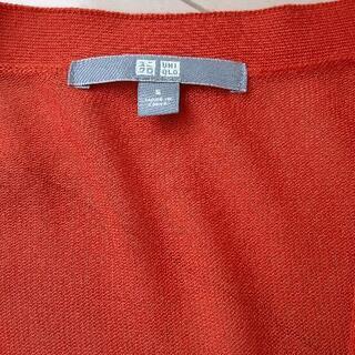 ユニクロUNIQLO 薄手カーディガン　オレンジの画像