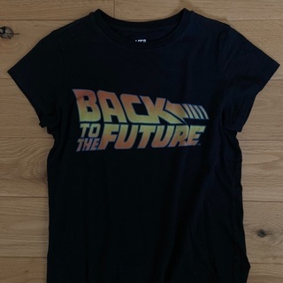 ユニクロ　Tシャツ　レディース　黒