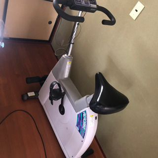 エアロバイク　エクササイズ　ダイエット