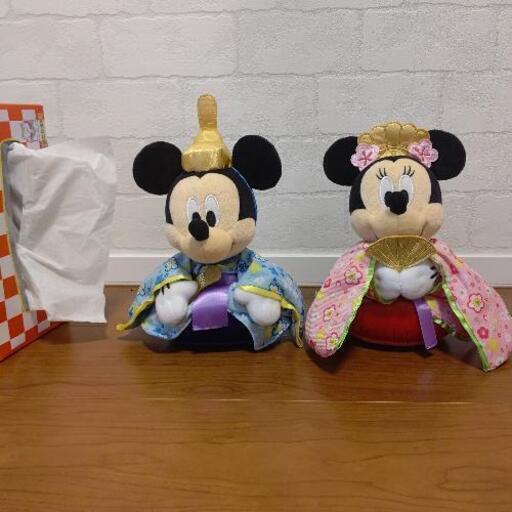 ミッキーマウス、ミニーマウスのぬいぐるみ