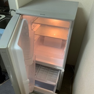 中古　一人暮らし用冷蔵庫　美品　グレー　ツードア　の画像