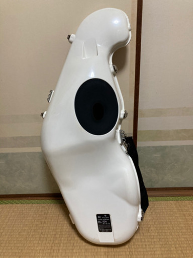 テナーサックス用ミュート「e-sax」