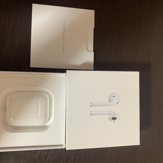 AIR pods イヤフォンの画像