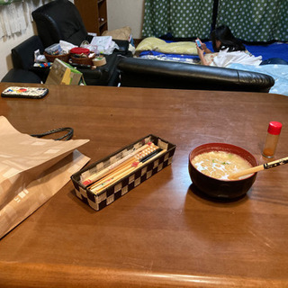 ベンチ椅子収納できるダイニングテーブルセットの画像