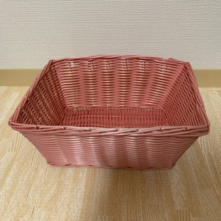 【引き渡し予定者様決定】無料　ピンクのかご