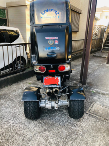 ヴォーグ（3輪トライクバイク、150cc、二人乗り可、ヘルメット不要、高速可、屋根付き）