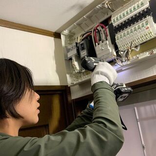 エアコン取付助手の画像