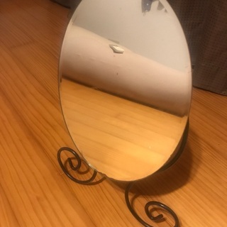 IKEAの鏡
