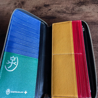 CASTELBAJAC財布の画像