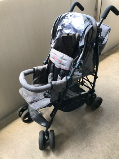 商談中　双子　年子　縦型　ベビーカー