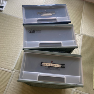 衣装ケース　三個