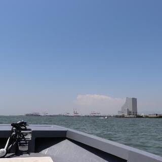 大阪港でクルーズ...漁船ですが。