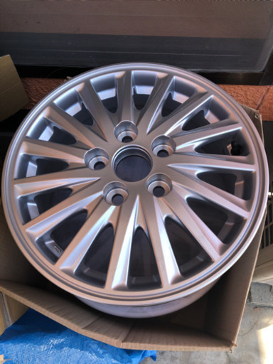 新品未使用トヨタ純正ホイール4本