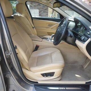 検査4年1月523iハイラインパッケージ 2000ccターボ/レザーシート/HDDナビ/idrive/地デジ/バックカメラ/Bluetoothオーディオ/デイライト/ETCの画像