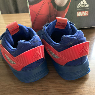 adidasスパイダーマン靴　15cmの画像