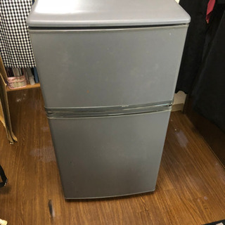 冷蔵庫　　　塩尻周辺なら車で運びます。