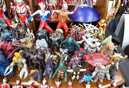 ウルトラマン 怪獣 ソフビ まとめて 11.6㎏分 フィギュア 人形 宇宙人 円谷 大量 セット ソフトビニール  札幌市 清田区 平