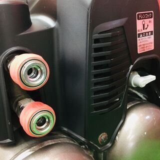 HiKOKI EC1245H エアコンプレッサー【リライズ野田愛宕店】【店頭取引限定】【中古】管理番号：ITC7GRHLDIDKの画像