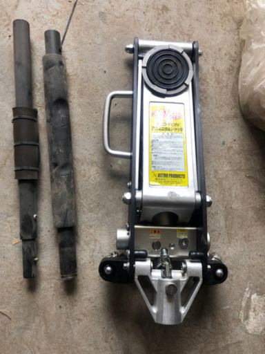 値下げしました。レーシング油圧ジャッキ