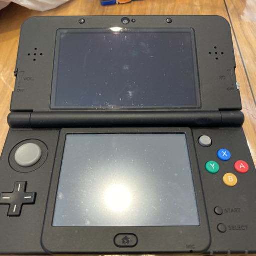 Newニンテンドー3DS本体とソフトまとめ売り