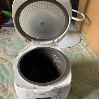 TOSHIBA 炊飯器の画像