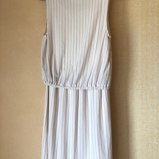 ELLEのワンピースの画像