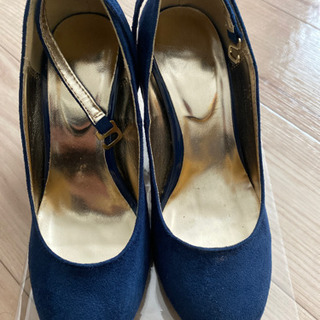 値下げしました。GU サイズS 22.5センチ　靴