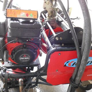 自走式リモコン消毒機　共立ラジコン動噴　VRS6000 -8の画像