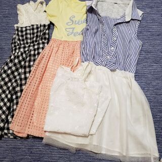 女の子👧　ワンピース　サイズ130～140