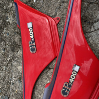 z400gpサイドカバー　gpz ゼファー400  カワサキ
