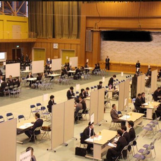 (日払い)諫早市中央体育館にて会場設営
