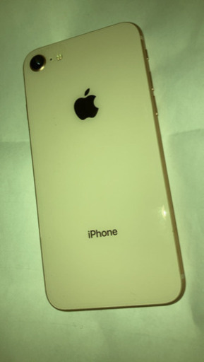 au iPhone 8 64GB バッテリー交換済　買取より値下げしました。