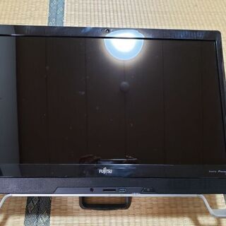 パソコン　富士通FMVF77UDB (ジャンク)