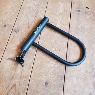 自転車の鍵の画像