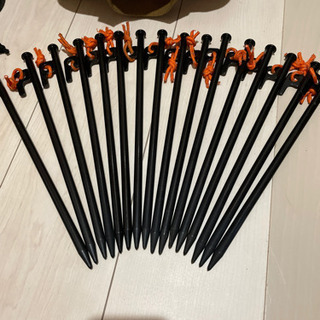 【ケース付き】Soomloom スチール ソリッド ペグ 30cm 16本の画像