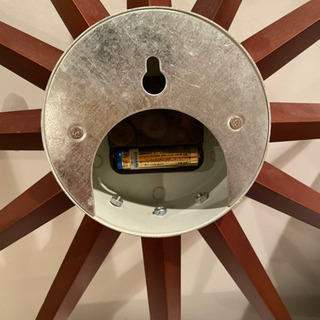 ウッドな掛け時計、動きますが、時間合いませんの画像