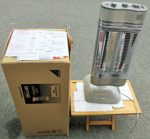 ☆ダイキン DAIKIN ERFT11NS 遠赤外線暖房機 セラムヒート◆タテ置き・ヨコ置き自由自在