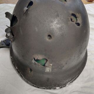 米軍？スチールヘルメット（射撃の標的で穴だらけ）