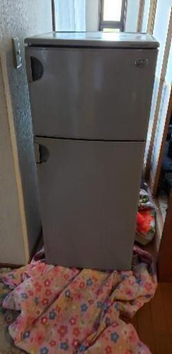 二段冷蔵庫です