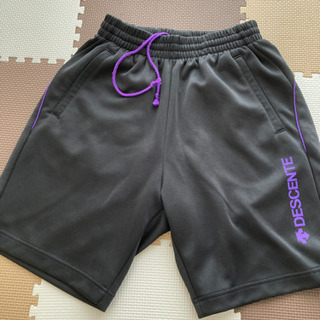 【差し上げます】DESCENTE ショートパンツ