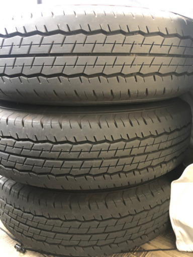【取引終了】200系ハイエース　ワゴンGL　新車外し純正タイヤ＆ホイール　オマケ付